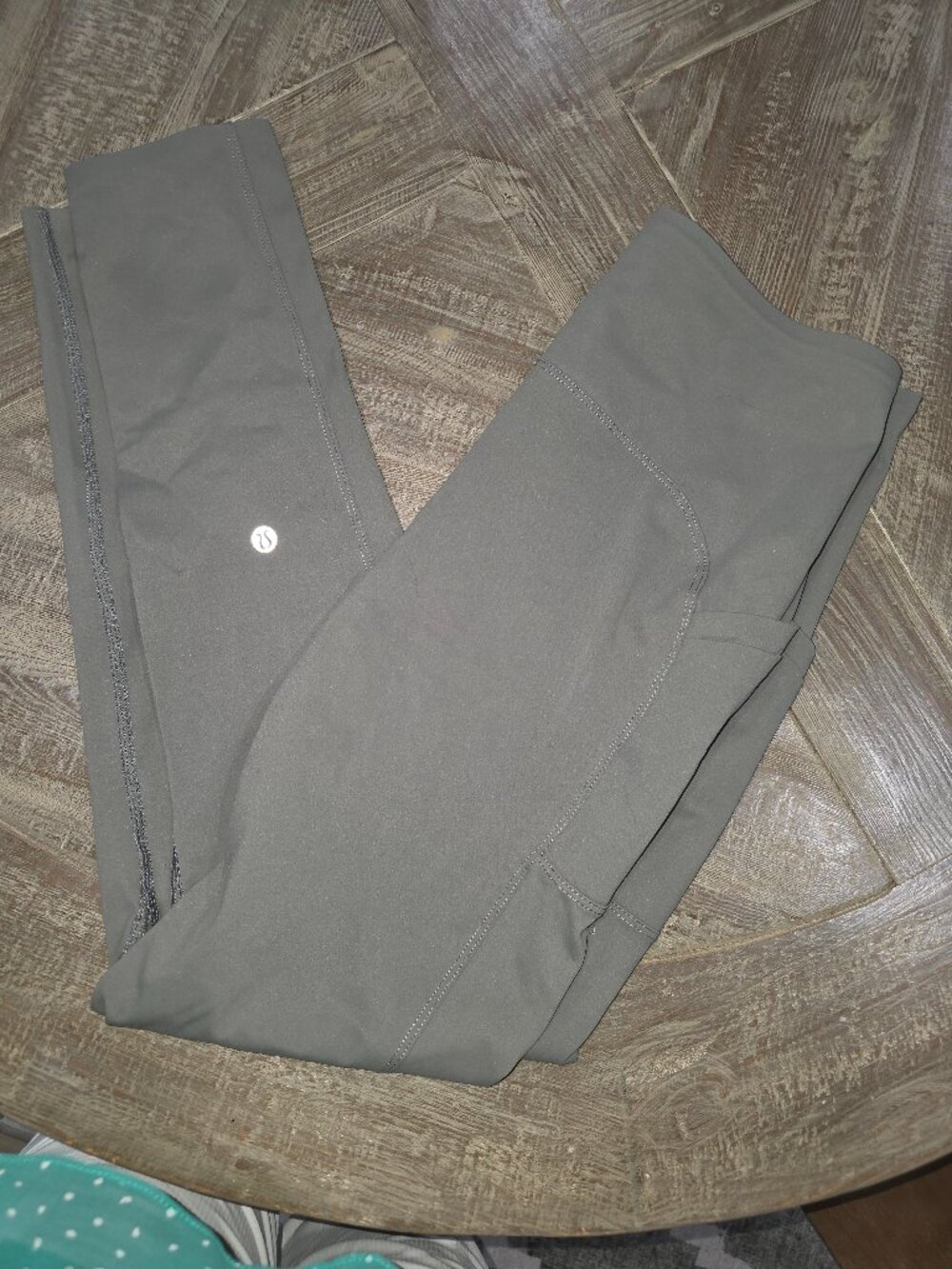 Lululemon Pink Leggings Sz 8